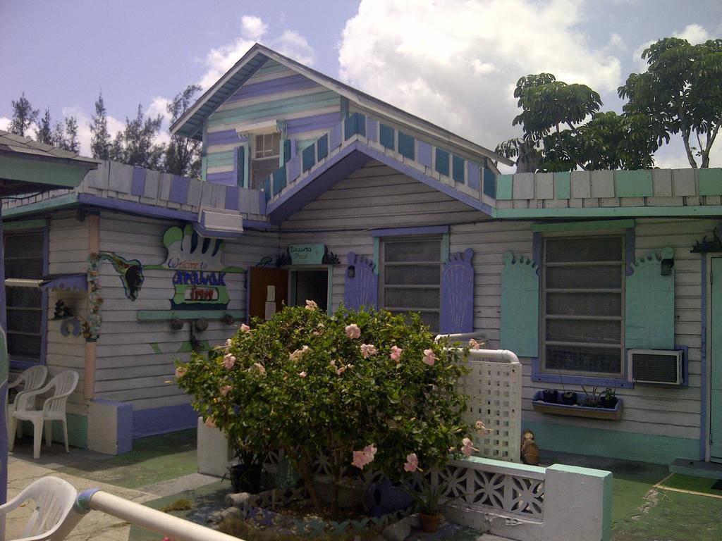 Arawak Inn Nassau Dış mekan fotoğraf
